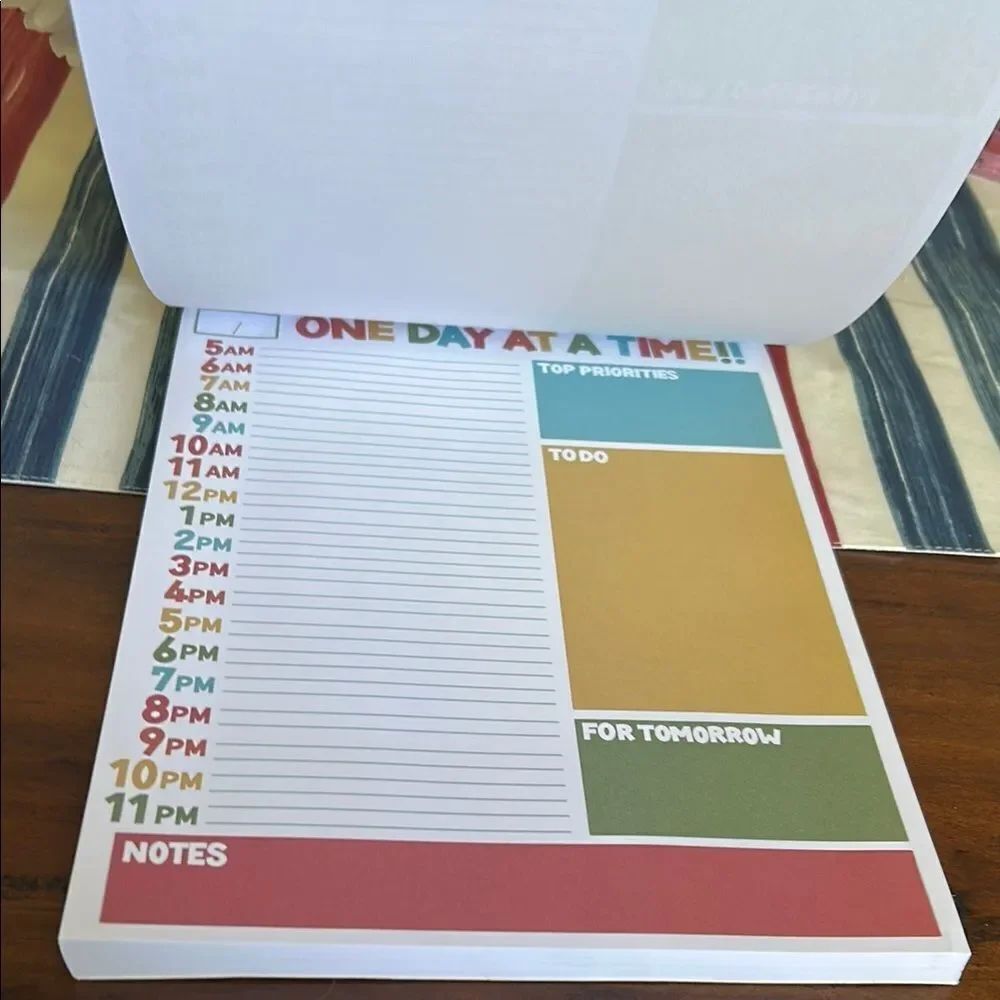 Colorful Daily Planner Pad - Picture 3 of 6